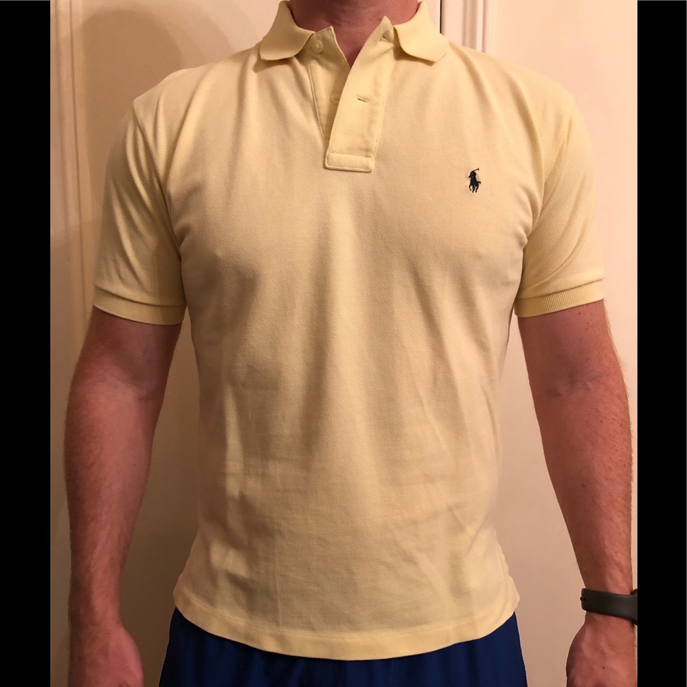 Classic Pale Yellow Collar Polo Shirt w/blue horse